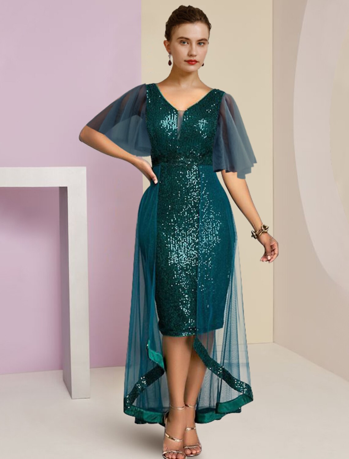 Wholesale  Sheath / Column Mother of the Bride Dress Formal Wedding Guest Elegant Sparkle & Shine High Low V Neck Knee Length Chiffon Sequined Short Sleeve with Pleats